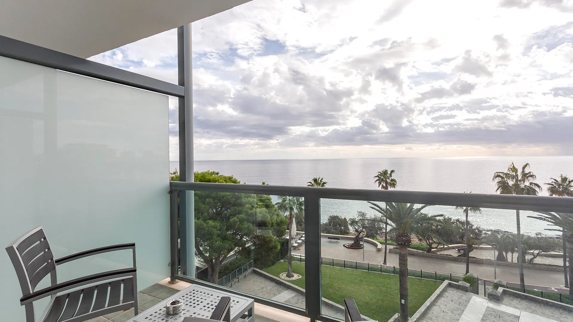 Marins Suites - Adults Only Hotel Кала Миллор