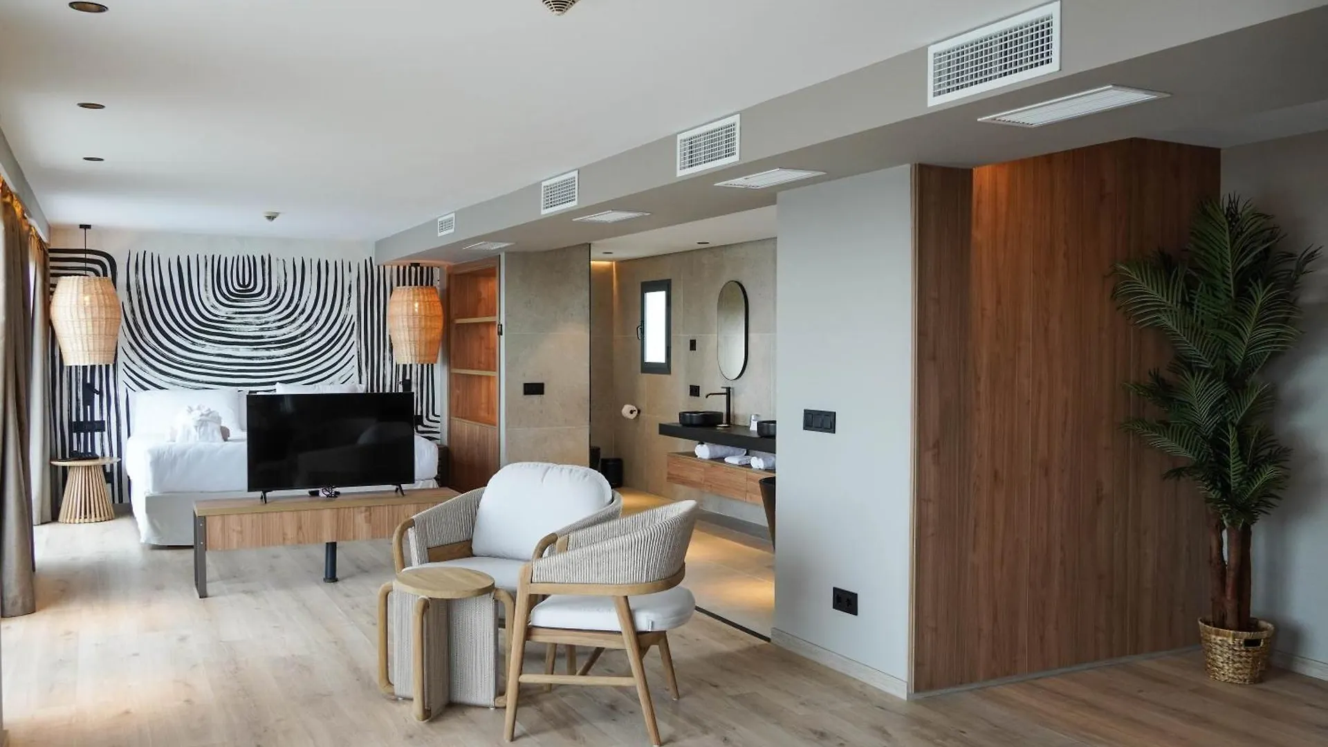 Marins Suites - Adults Only Hotel Кала Миллор 4*,  Испания