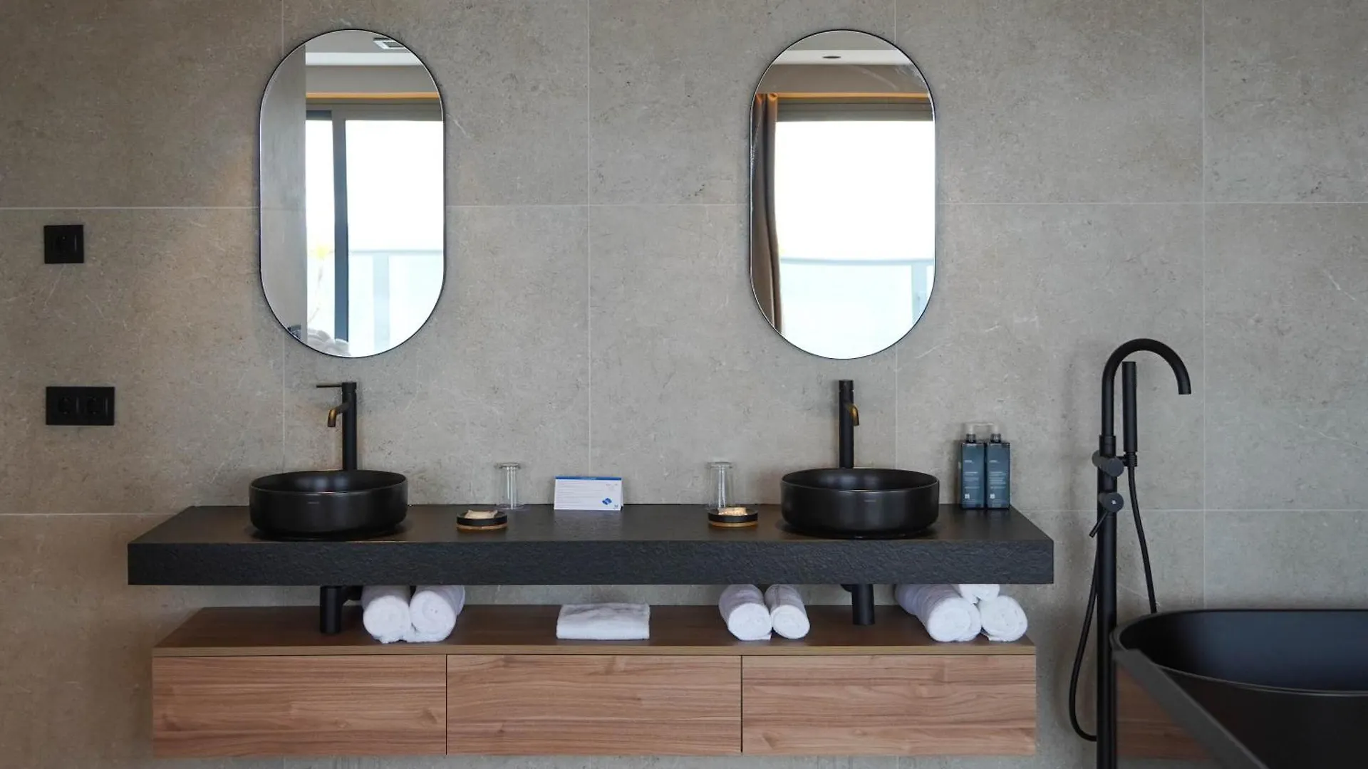 Marins Suites - Adults Only Hotel Кала Миллор